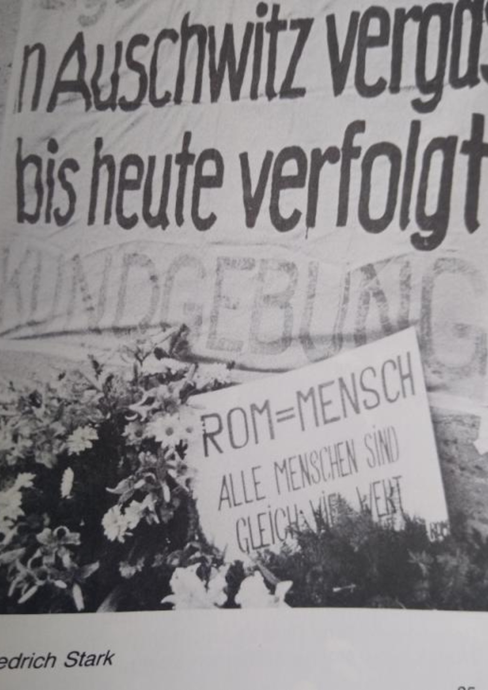 Bild von der Gedenkkundgebung im ehemaligen KZ Bergen-Belsen am 27.10.1979