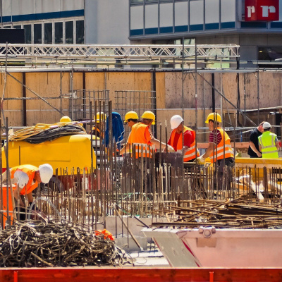 Bauarbeiter auf einer Baustelle