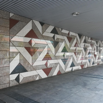 Die Außenfassade des OLG in Frankfurt ist auf dem Bild zu sehen.